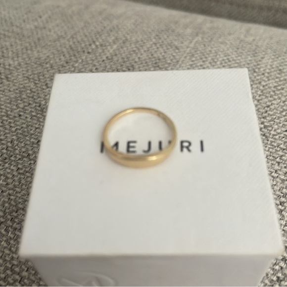 Mejuri Signet ring - Picture 3 of 5